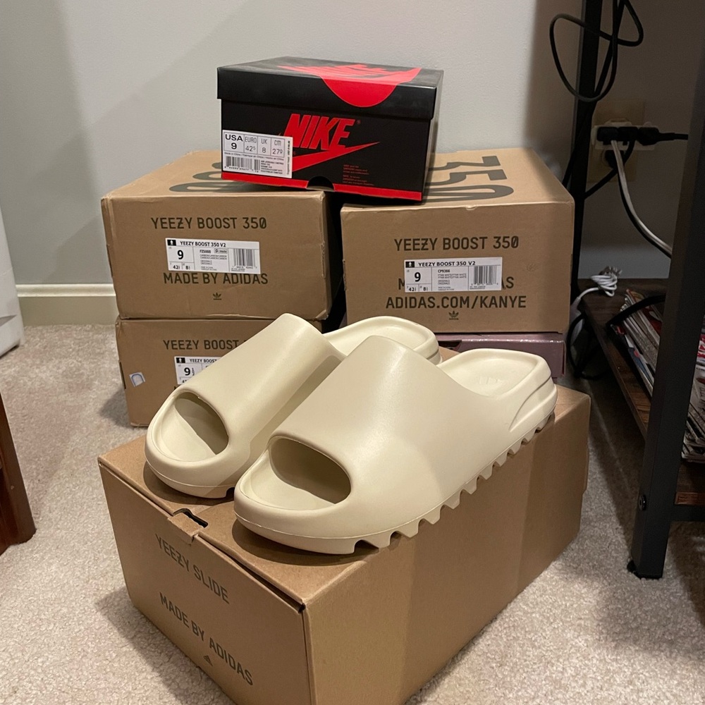 Bone Yeezy Slides